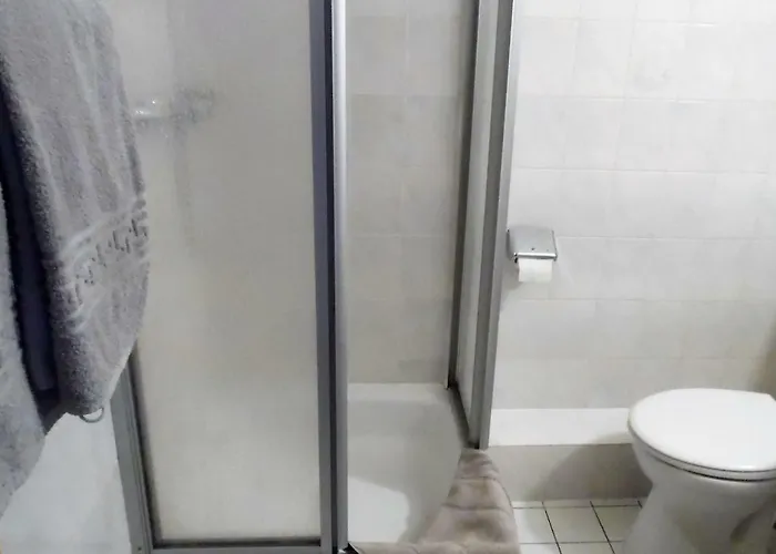 Rooming24, Kleine Гостевой дом 3*